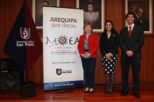 OEA se acerca a los universitarios mediante modelo de su Asamblea General