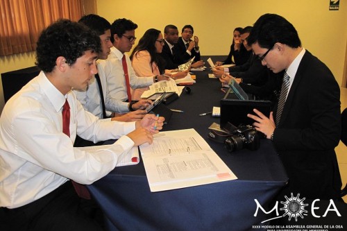 Autoridades del MOEA 2014 se reúnen para ultimar detalles