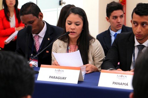 Mujer, base del desarrollo de los pueblos
